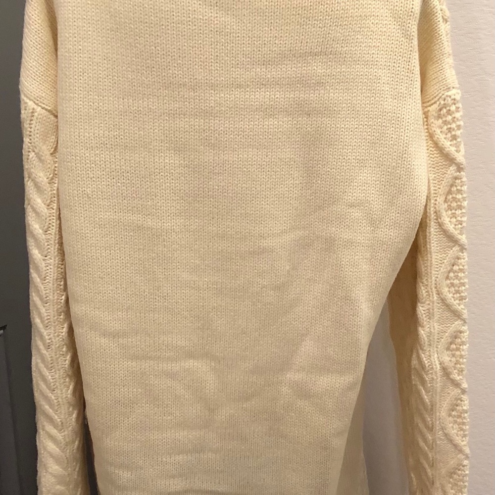 Cai Feng Sweater Dress - Picture 7 of 7